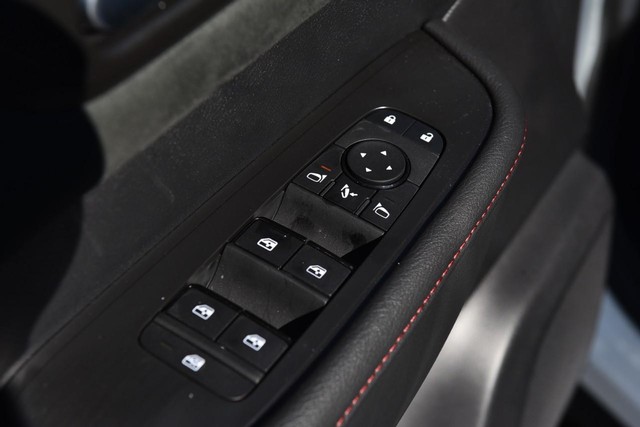 Nissan Armada Vehicle Image 09