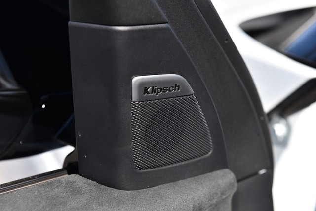 Nissan Armada Vehicle Image 11