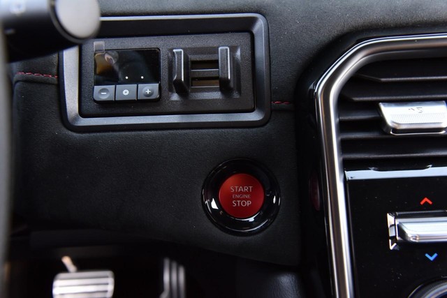 Nissan Armada Vehicle Image 23