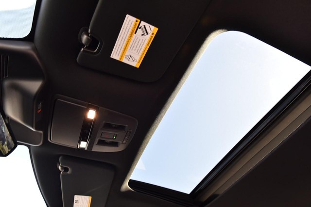 Nissan Armada Vehicle Image 27