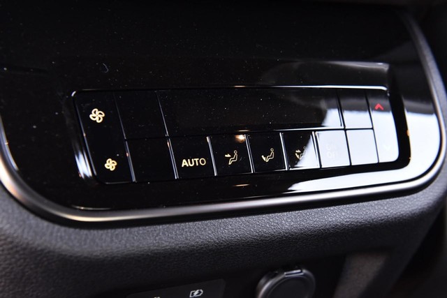 Nissan Armada Vehicle Image 29