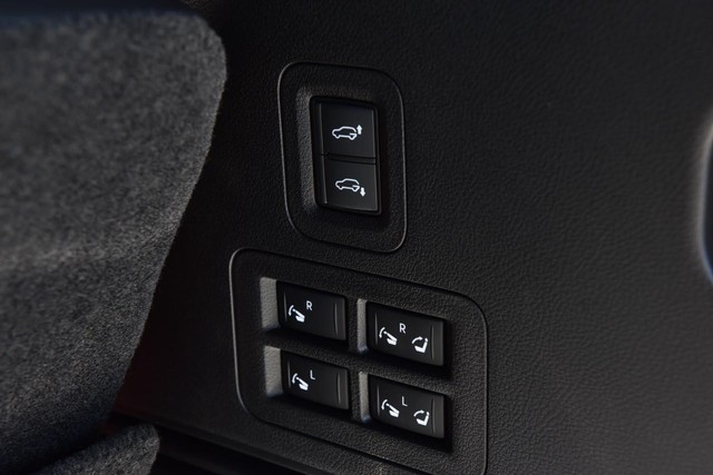 Nissan Armada Vehicle Image 32