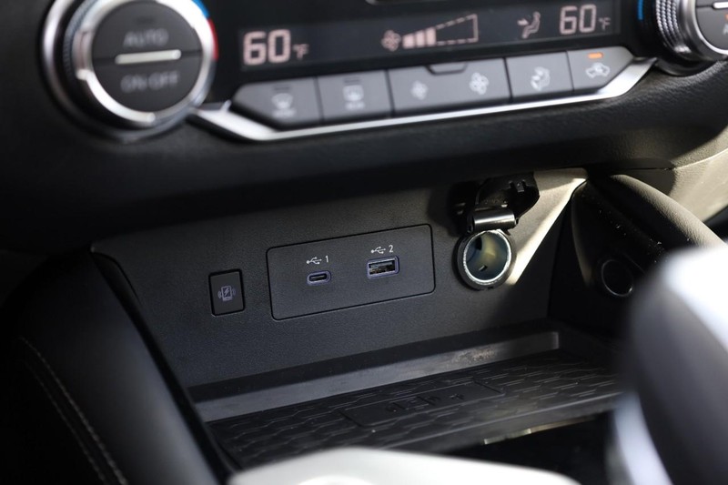 Nissan Altima Vehicle Image 17