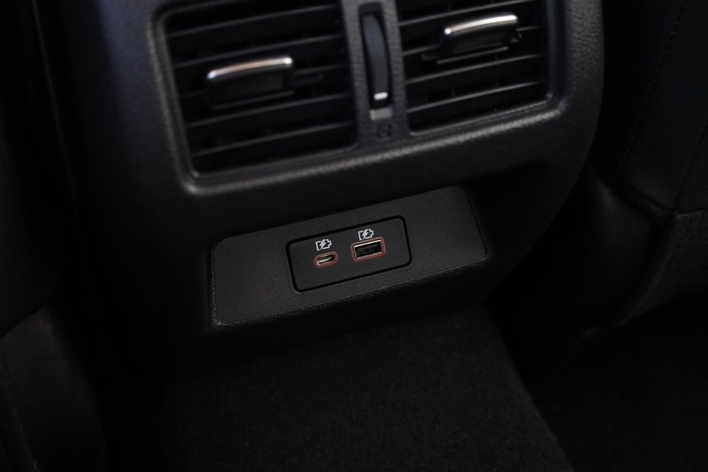 Nissan Altima Vehicle Image 23