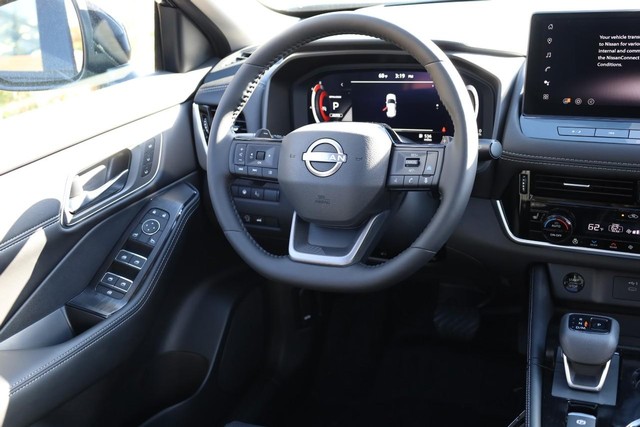 Nissan Rogue Vehicle Image 27