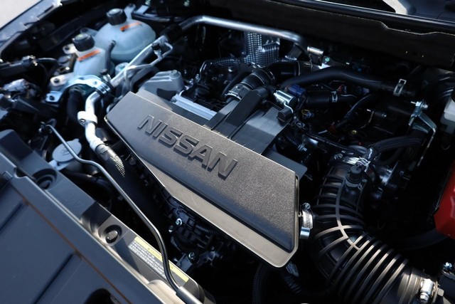 Nissan Rogue Vehicle Image 30