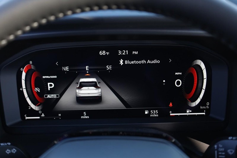 Nissan Rogue Vehicle Image 12