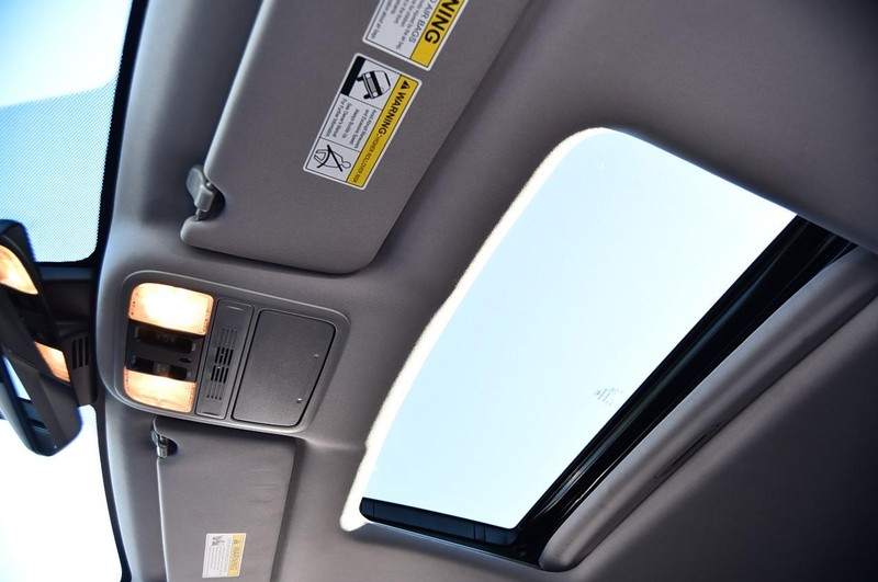 Honda Pilot Vehicle Full-screen Gallery Image 26