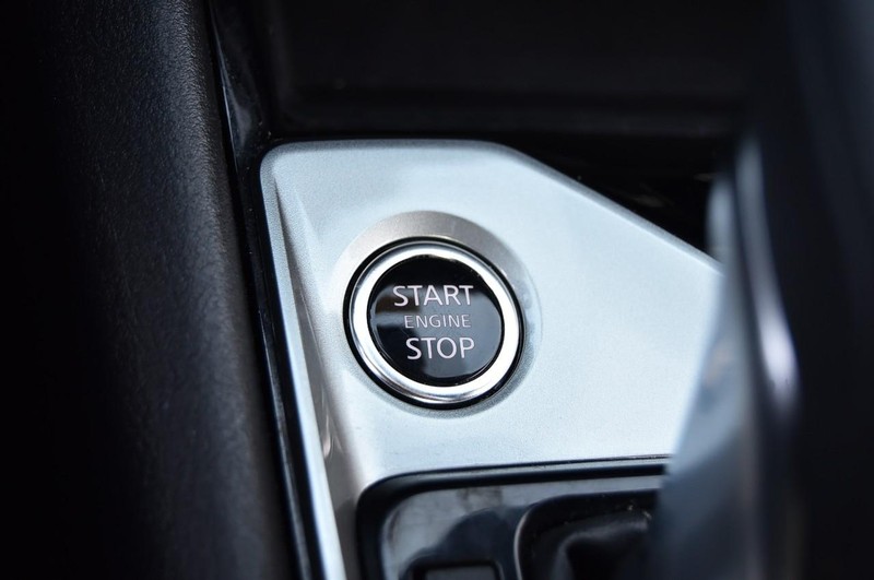 Nissan Altima Vehicle Image 17