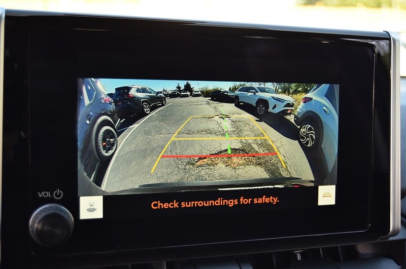 Toyota RAV4 Vehicle Image 13