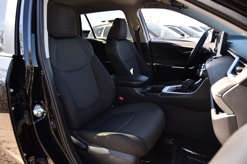 Toyota RAV4 Vehicle Image 20