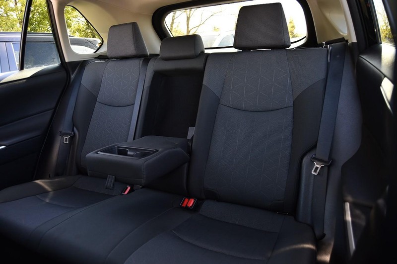 Toyota RAV4 Vehicle Image 21