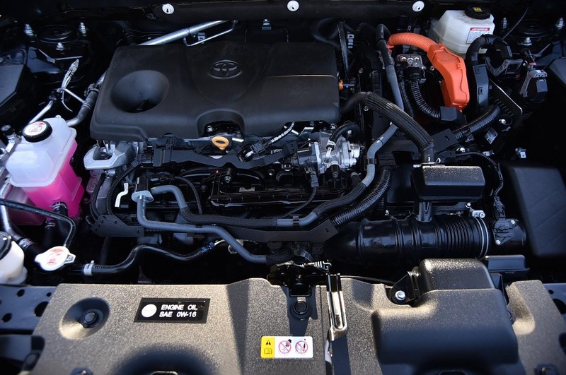 Toyota RAV4 Vehicle Image 25