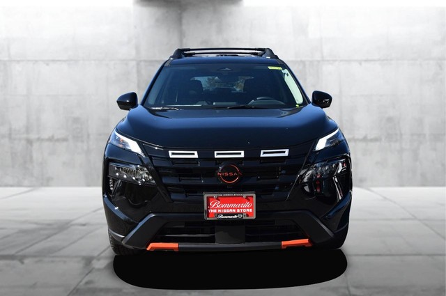 Nissan Rogue Vehicle Image 04