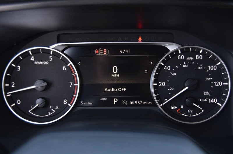 Nissan Rogue Vehicle Image 12