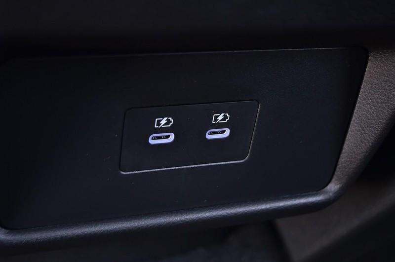 Nissan Rogue Vehicle Image 26