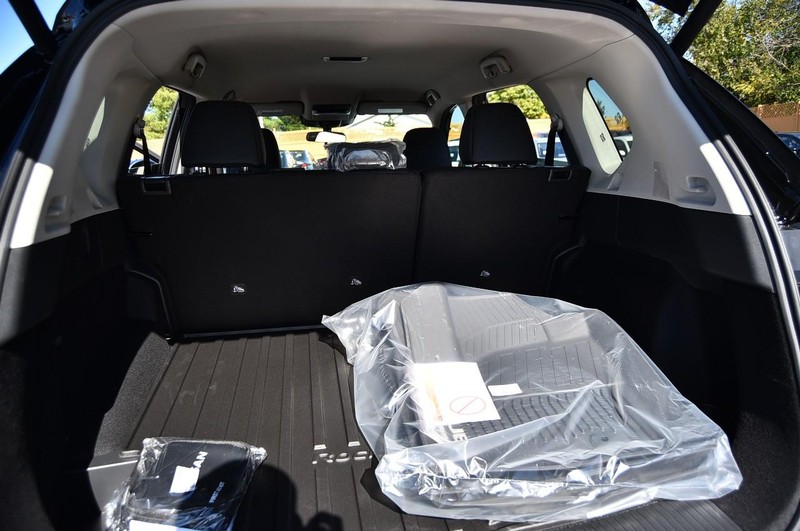 Nissan Rogue Vehicle Image 27