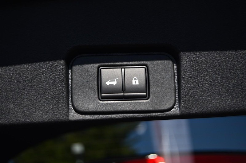 Nissan Rogue Vehicle Image 28