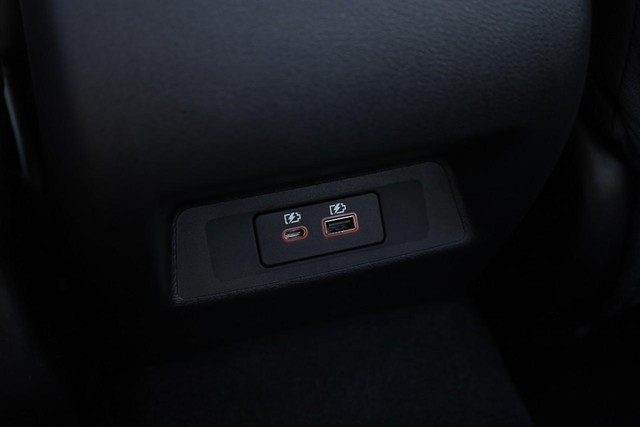 Nissan Altima Vehicle Image 22