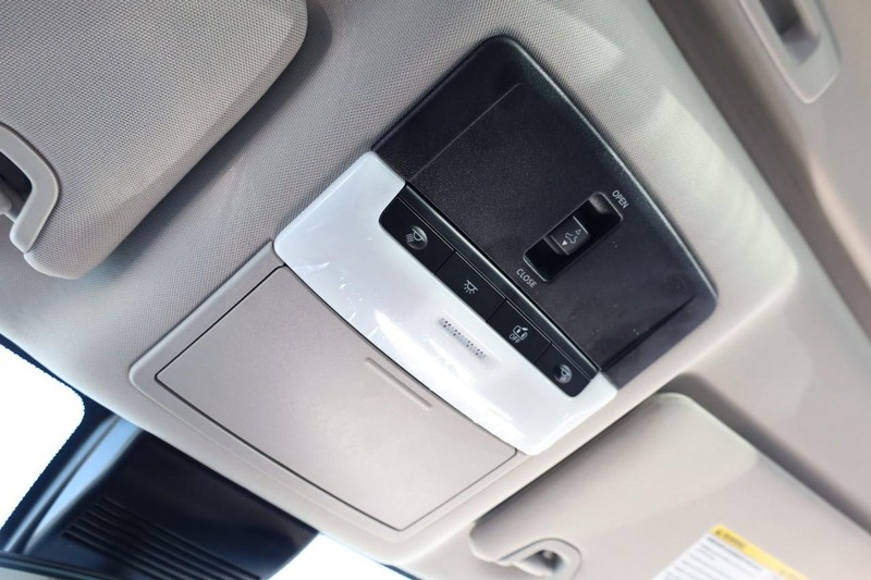 Nissan Altima Vehicle Image 18