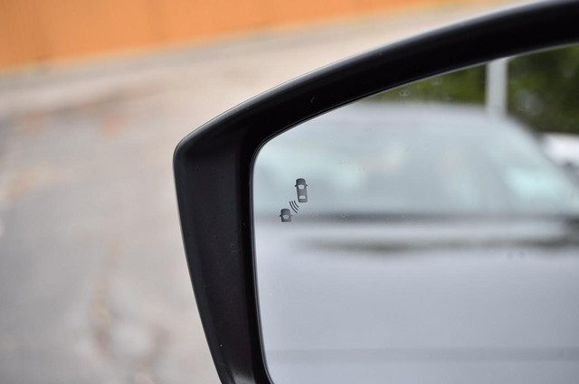 Nissan Versa Vehicle Image 10