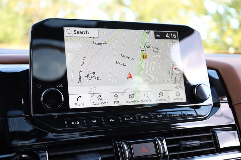 Nissan Pathfinder Vehicle Image 16