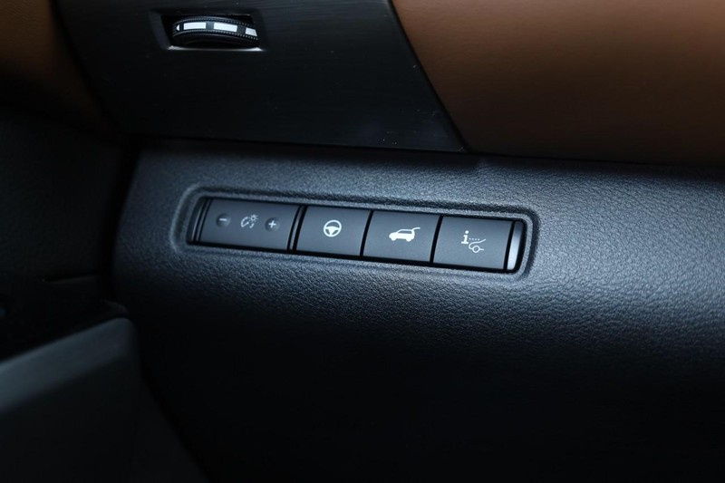 Nissan Pathfinder Vehicle Image 24