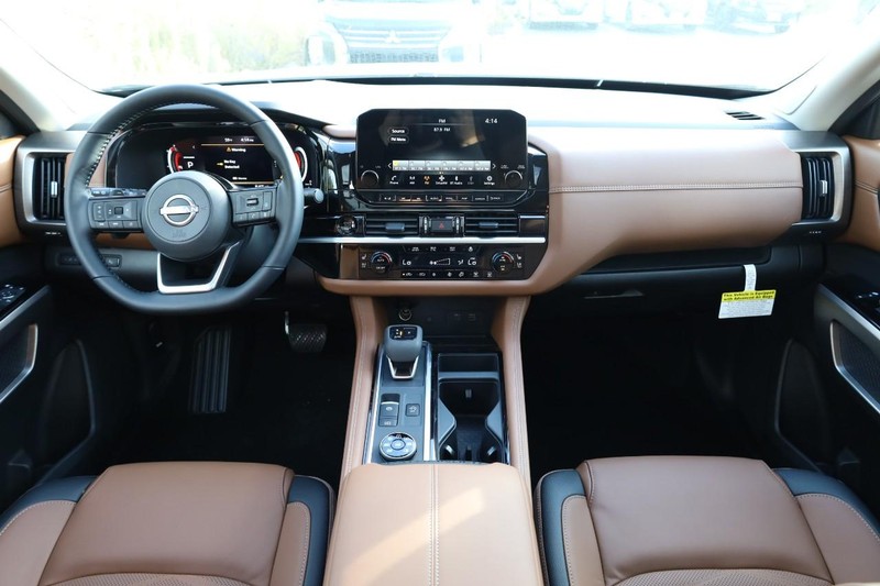 Nissan Pathfinder Vehicle Image 28