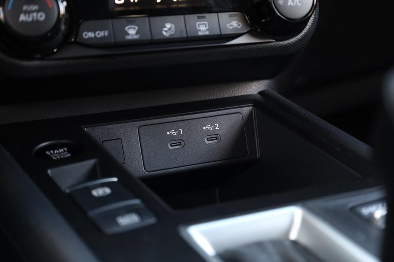 Nissan Kicks Vehicle Image 15