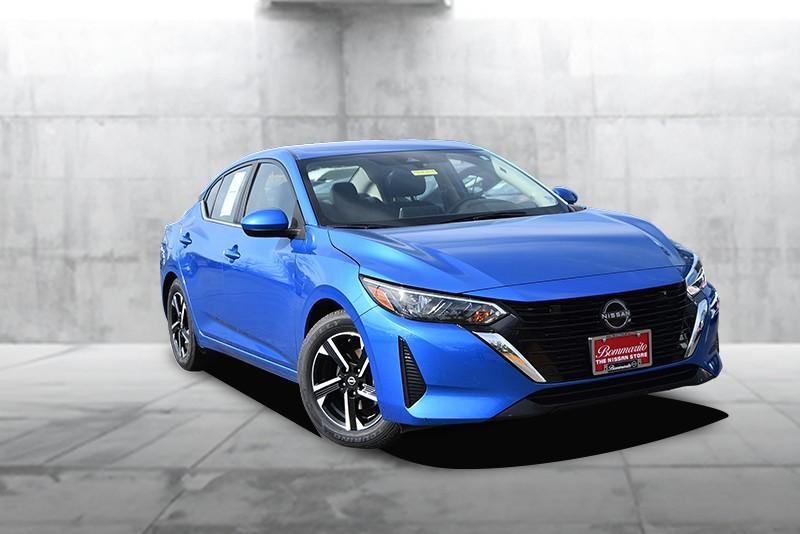 Nissan Sentra Vehicle Image 02