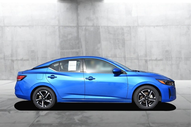 Nissan Sentra Vehicle Image 05