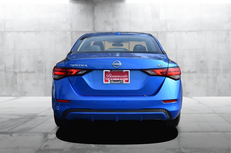 Nissan Sentra Vehicle Image 06