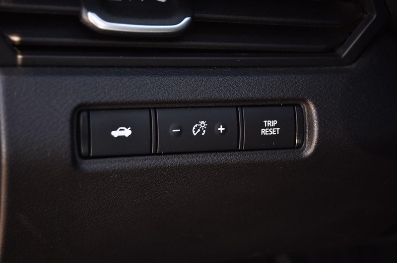 Nissan Altima Vehicle Image 11