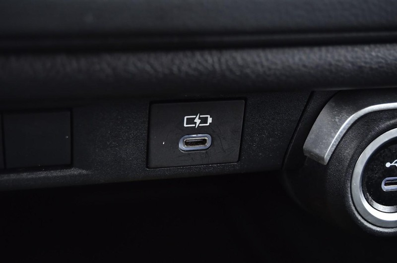 Toyota Grand Highlander Vehicle Image 18