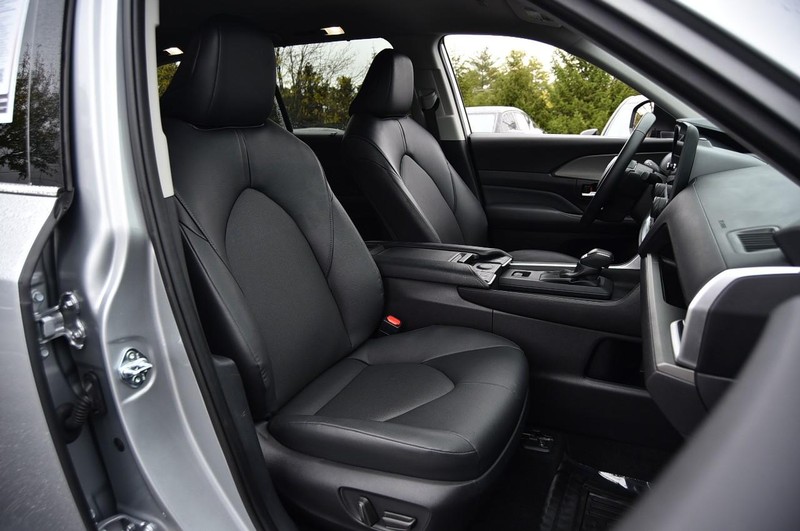 Toyota Grand Highlander Vehicle Image 23