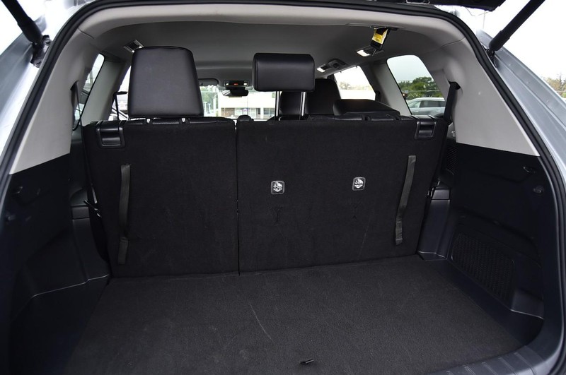Toyota Grand Highlander Vehicle Image 27