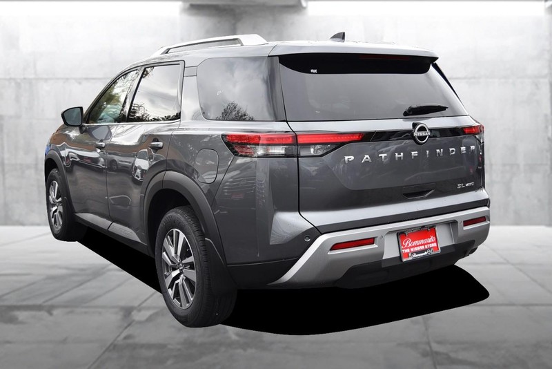 Nissan Pathfinder Vehicle Image 07