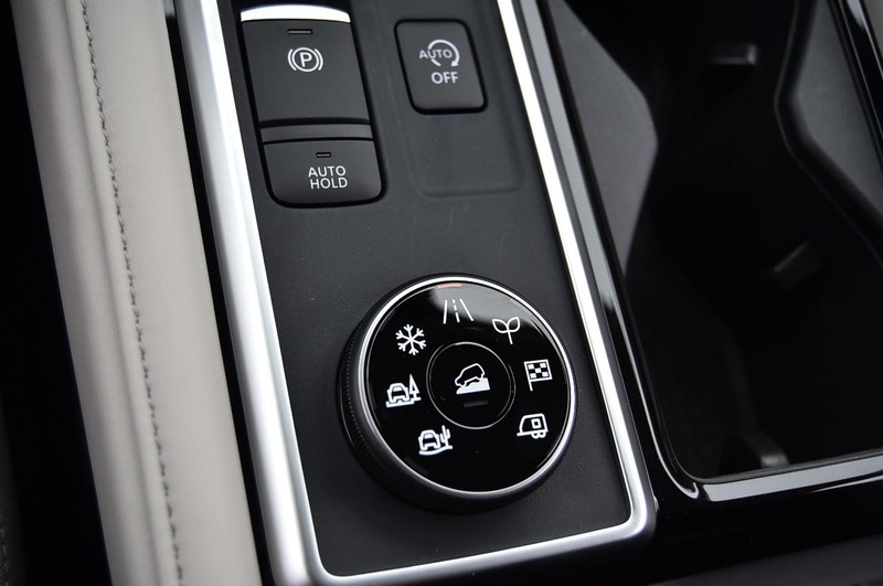 Nissan Pathfinder Vehicle Image 21