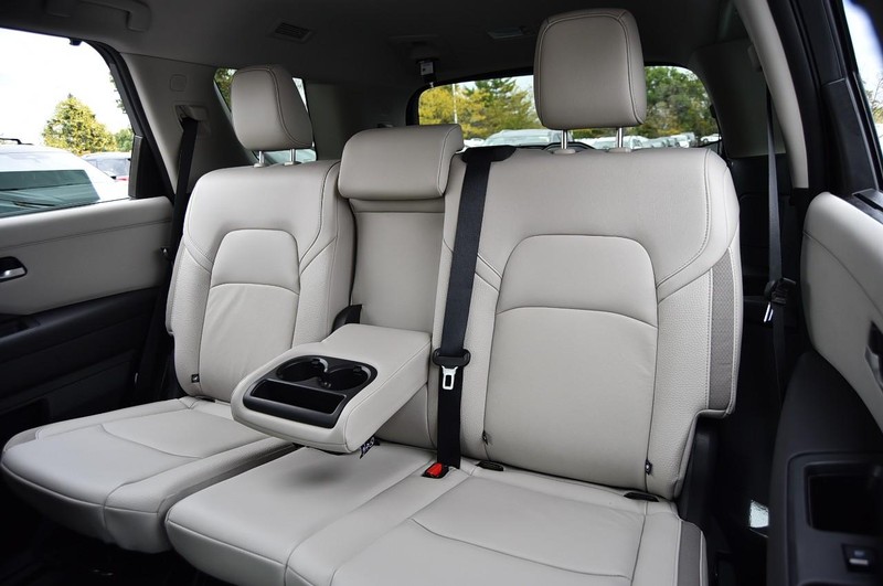 Nissan Pathfinder Vehicle Image 25