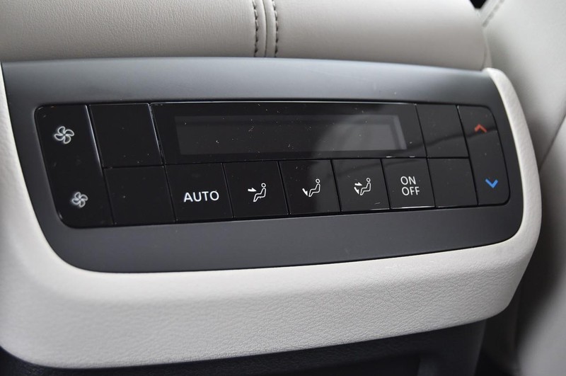 Nissan Pathfinder Vehicle Image 26