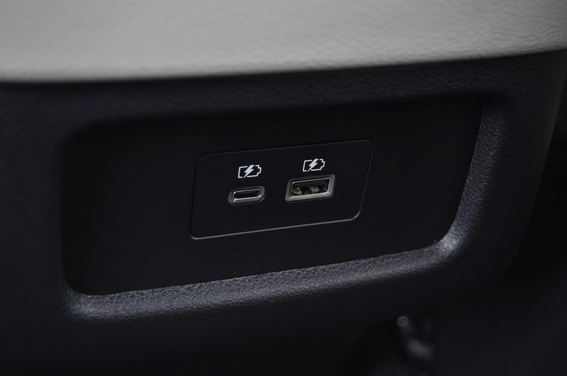 Nissan Pathfinder Vehicle Image 27