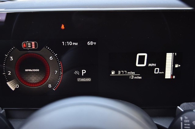 Nissan Kicks Vehicle Image 12