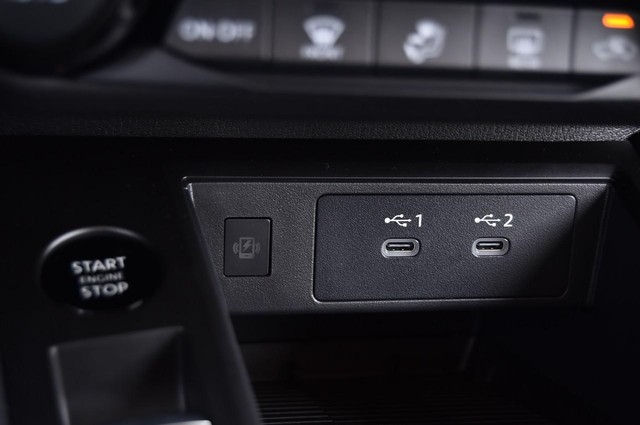 Nissan Kicks Vehicle Image 17