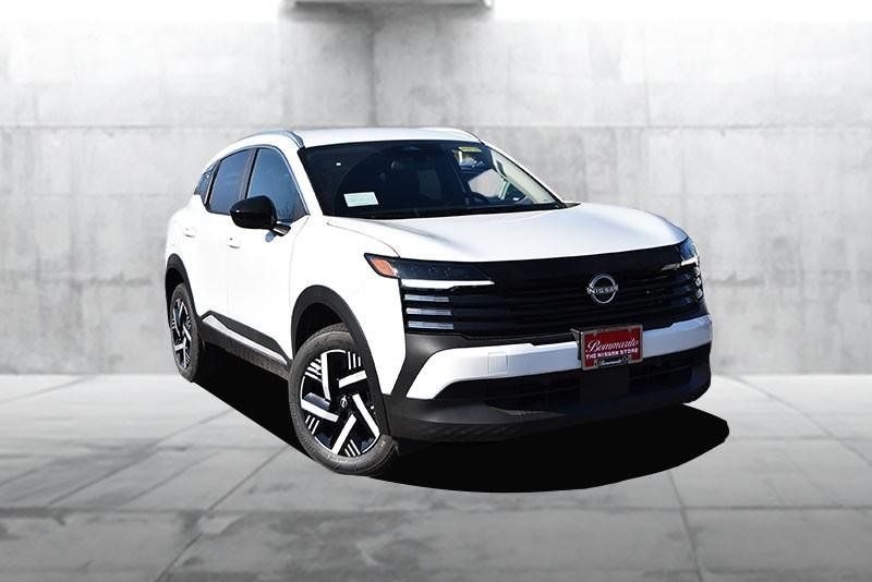 Nissan Kicks Vehicle Full-screen Gallery Image 2