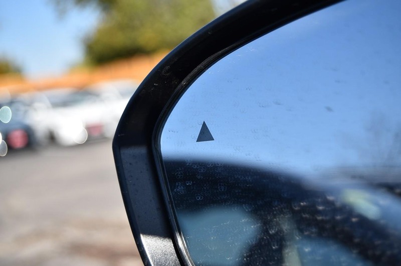 Nissan Kicks Vehicle Full-screen Gallery Image 10