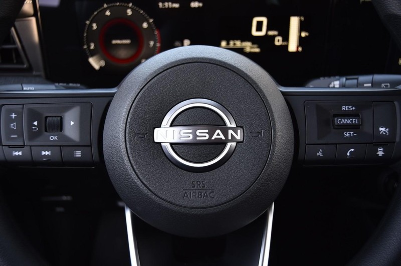 Nissan Kicks Vehicle Full-screen Gallery Image 20