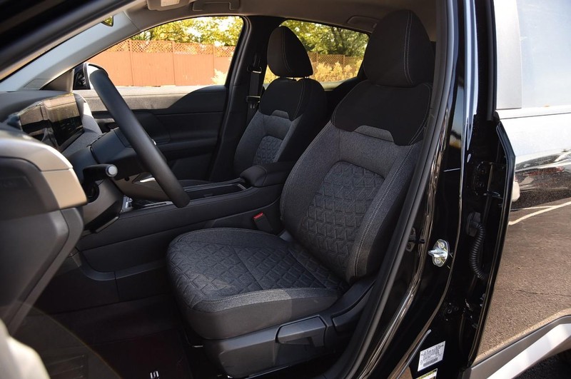 Nissan Kicks Vehicle Image 21