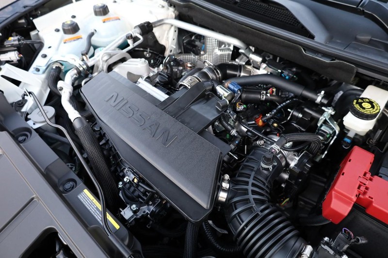 Nissan Rogue Vehicle Full-screen Gallery Image 25