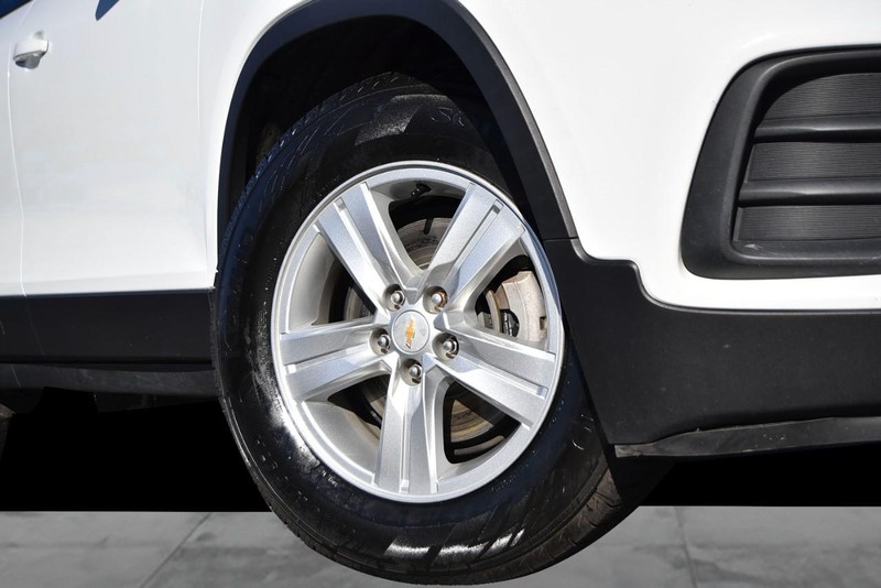 Chevrolet Trax Vehicle Full-screen Gallery Image 03