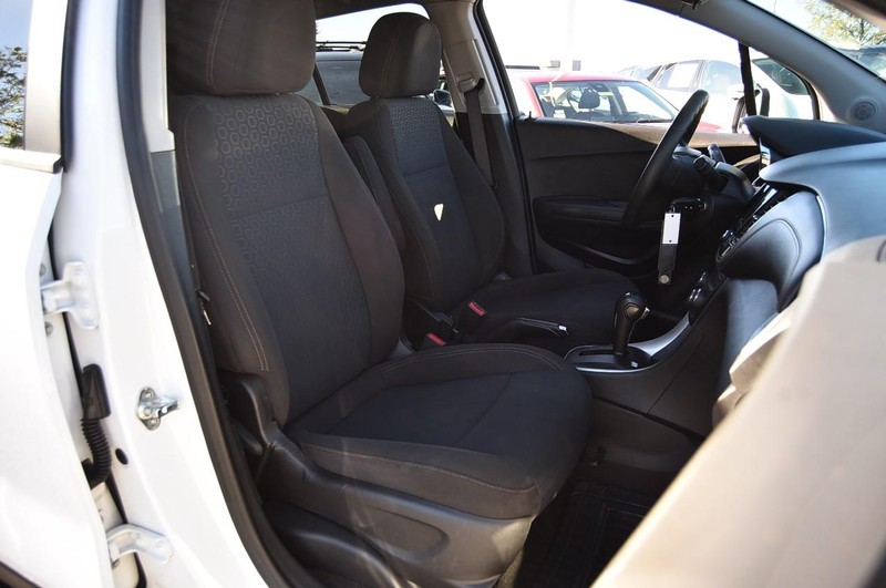 Chevrolet Trax Vehicle Full-screen Gallery Image 18